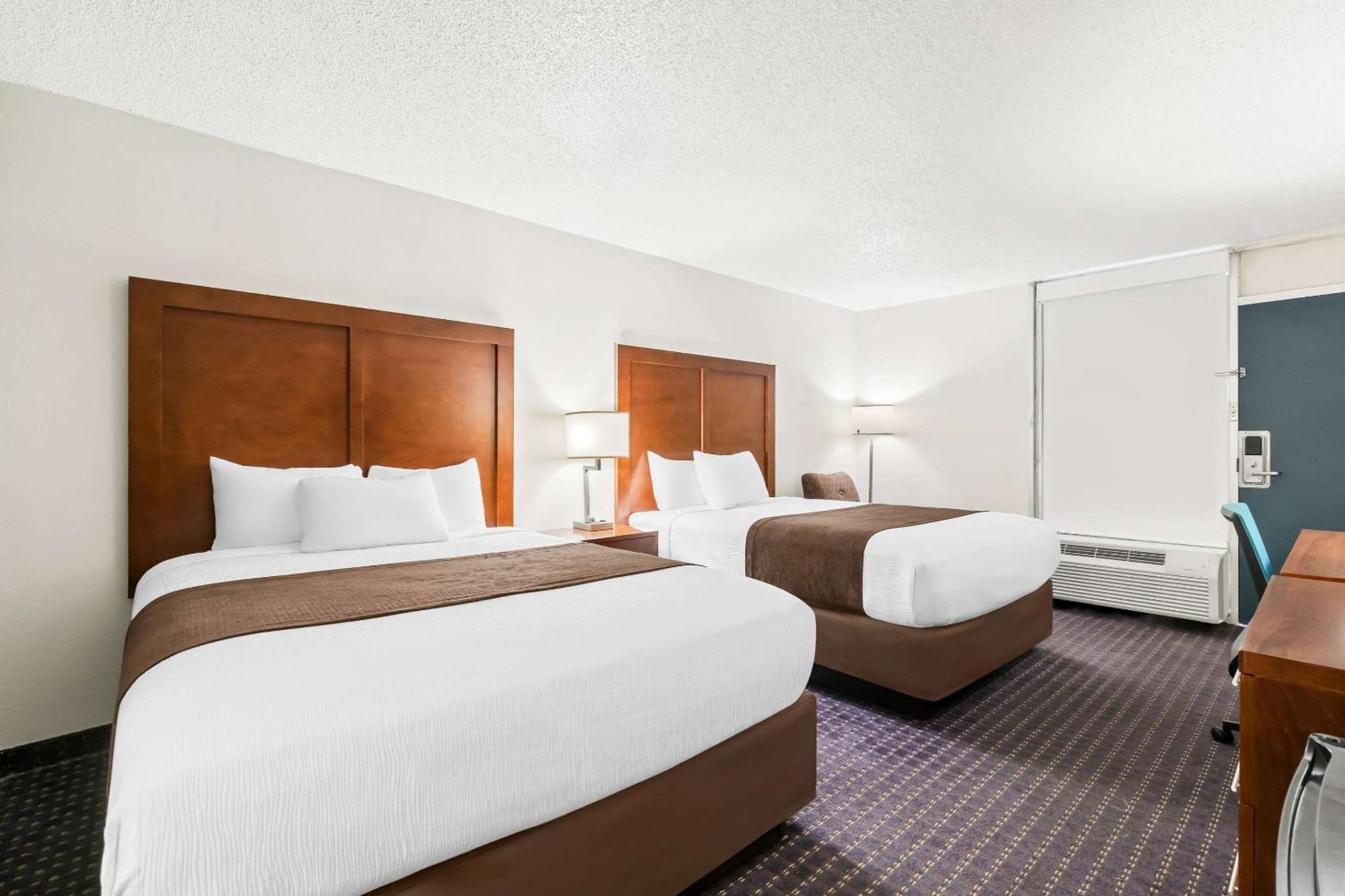 Rodeway Inn Далтън Екстериор снимка