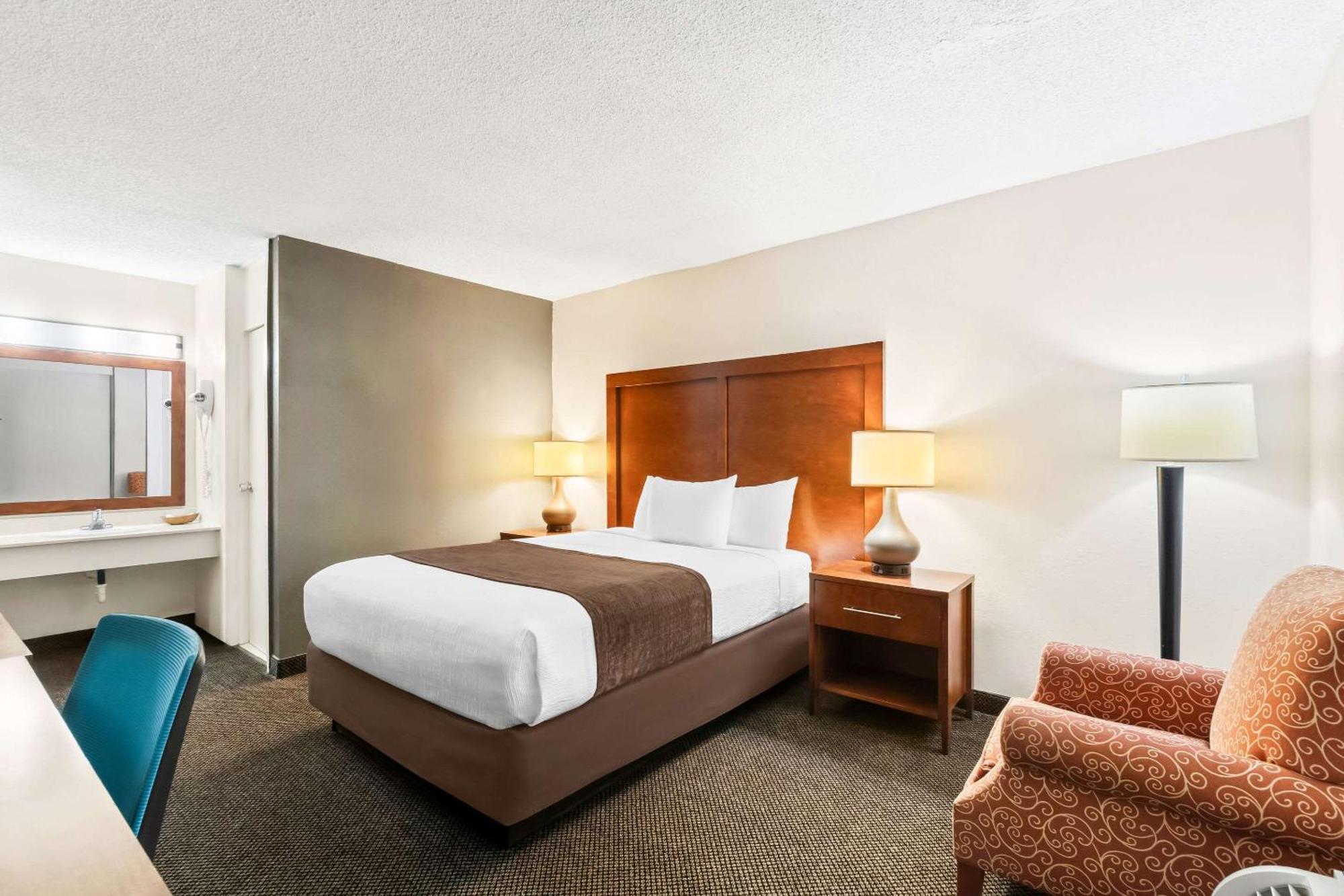 Rodeway Inn Далтън Екстериор снимка